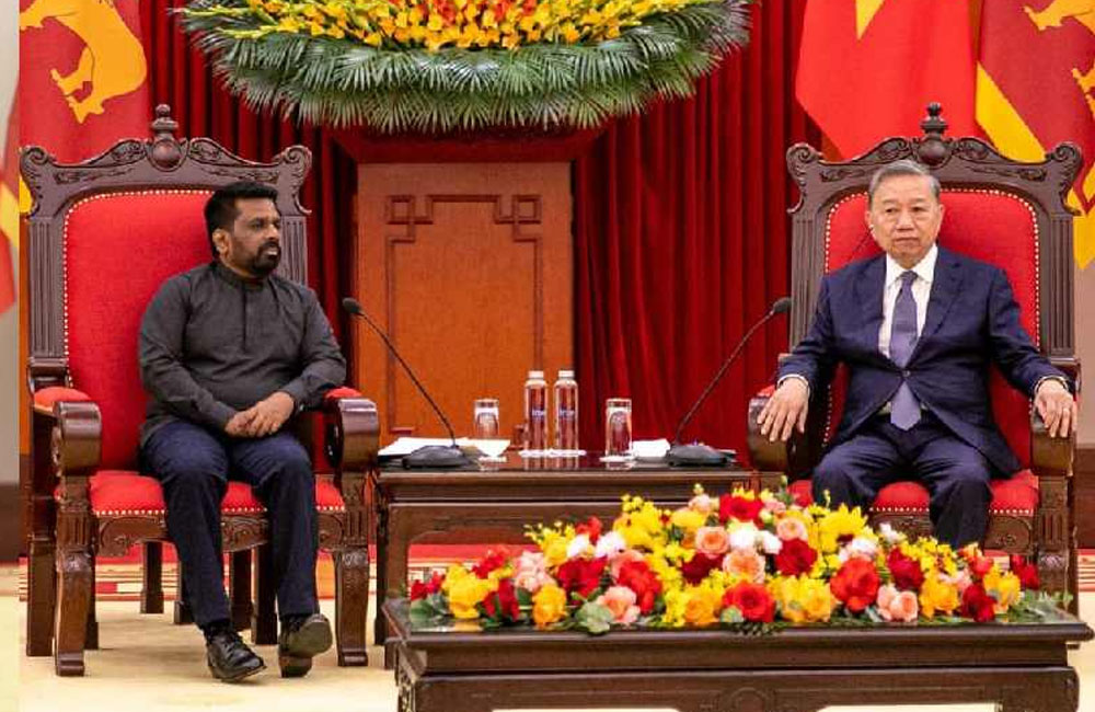 ජනපති වියට්නාම් කොමියුනිස්ට් පක්ෂයේ මහලේකම් හමුවෙයි