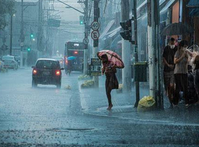 ගතවූ පැය 24 තුළ මි.මී 171ක වැඩිම වැස්ස ඇහැළියගොඩට