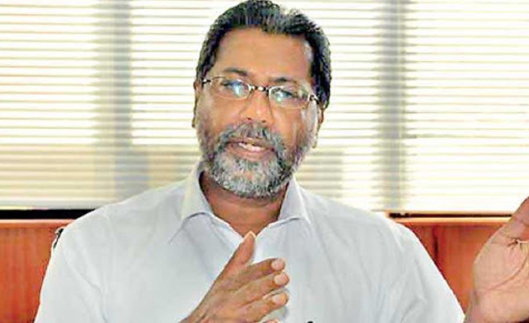 පිළිකාකාරක ආහාර ආනයන රේගුවෙන් නිදහස් කිරීම පිටුපස දේශපාලඥයන් - ඇමති විදුර